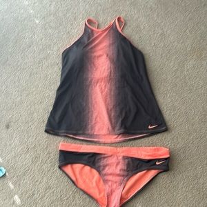 Nike XL swimsuit set Tankini